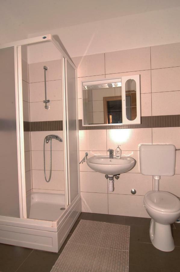 Apartment Urem Biograd Na Moru Exterior foto